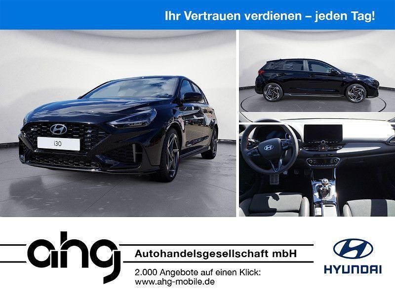 Schwarz Gebraucht 2024 Hyundai i30 Advantage Limousine | 24.499 € (Superpreis) - Bild 1/4