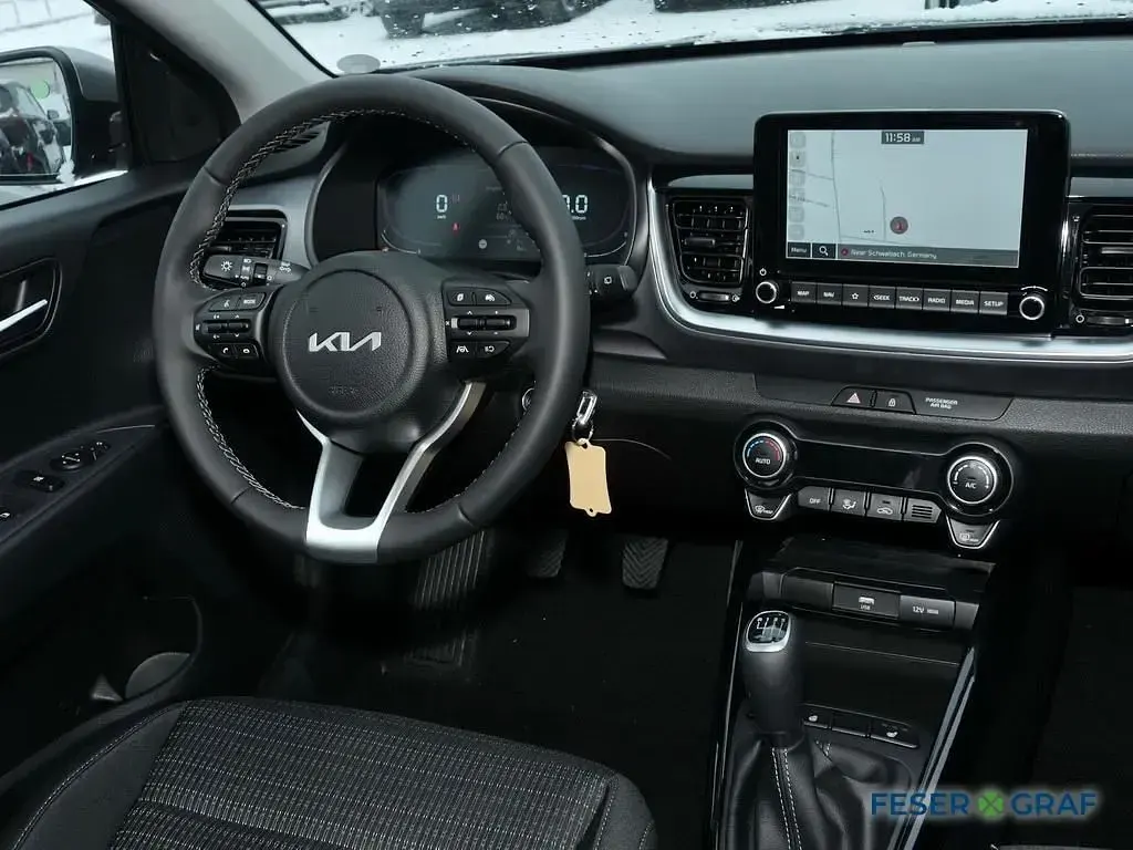 Neu Kia Stonic Vision 101 PS (74 kW) 2026 Astrograu met. SUV