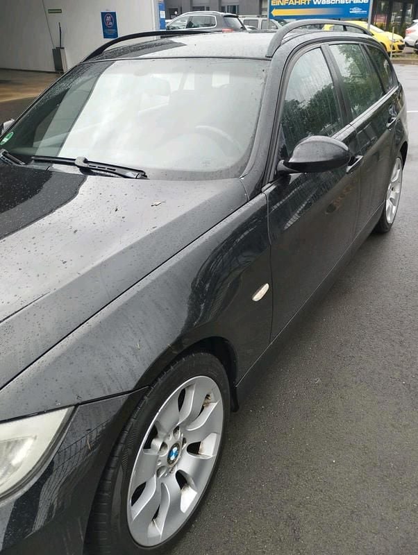 Schwarz Gebraucht 2007 BMW 320 Kleinwagen | 2.300 € (Superpreis) - Bild 1/4