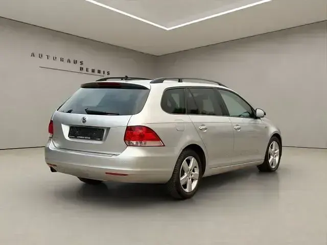 Gebraucht VW Golf VII Match 105 PS (77 kW) 2013 Silber Kombi