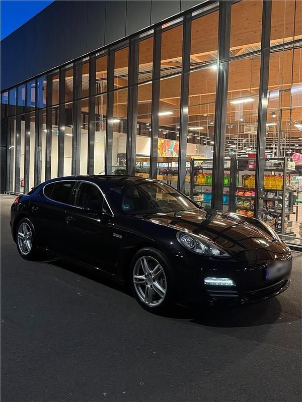 Gebraucht Porsche Panamera 4S 400 PS (294 kW) 2010 Schwarz Limousine