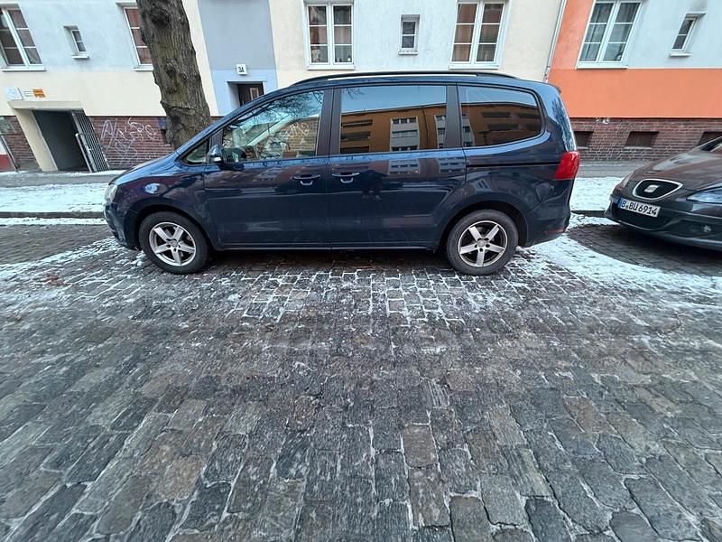 Gebraucht Seat Alhambra 140 PS (102 kW) 2011 Blau Van / Kleinbus