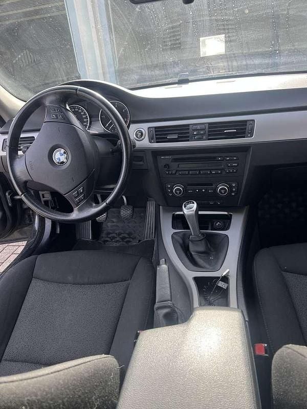 Gebraucht BMW 320 177 PS (130 kW) 2008 Limousine