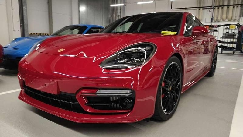 Rot Gebraucht 2021 Porsche Panamera GTS Limousine | 112.000 € - Bild 1/4