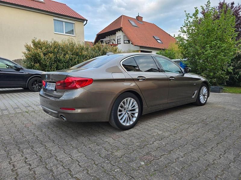 Gebraucht BMW 530 Luxury Line 265 PS (194 kW) 2017 Beige Limousine