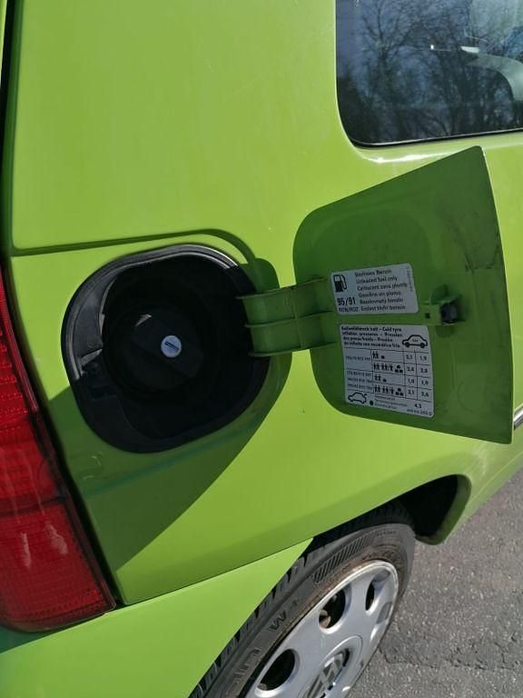 Gebraucht VW Lupo Basis 50 PS (36 kW) 2000 Grün Kleinwagen