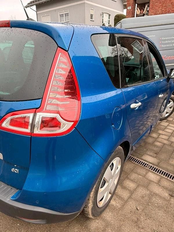 Gebraucht Renault Scénic III 130 PS (95 kW) 2010 Blau Van / Kleinbus
