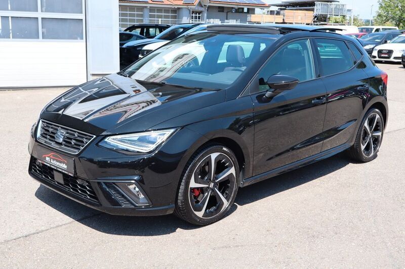 Mitternachtsschwarz Gebraucht 2022 Seat Ibiza Beats Limousine | 22.900 € (Fairer Preis) - Bild 1/4