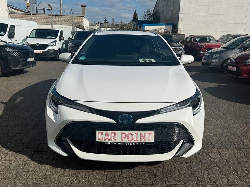 Gebraucht Toyota Corolla Team 98 PS (72 kW) 2023 Weiß Limousine