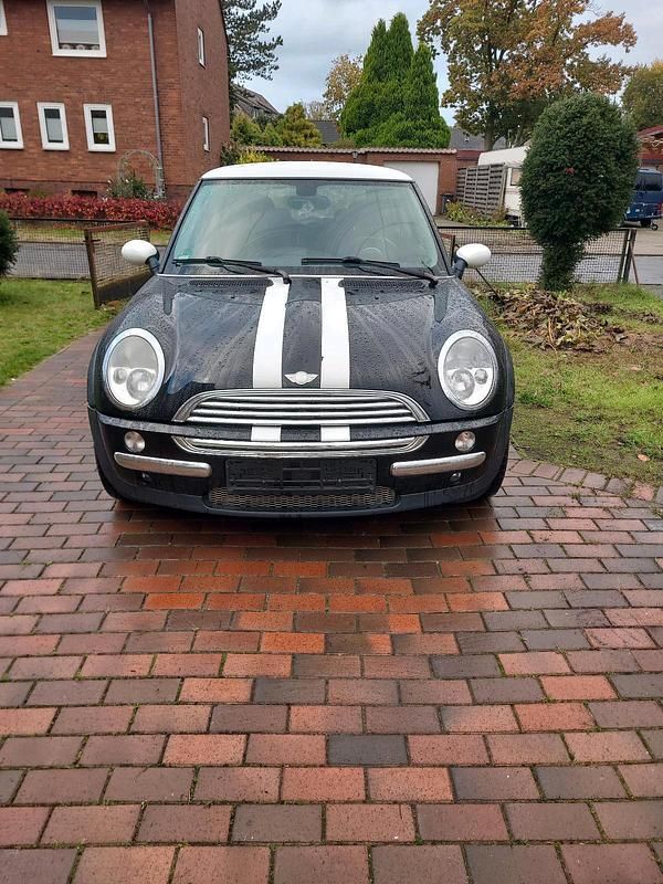 Schwarz Gebraucht 2004 Mini Cooper Coupé Coupé | 2.800 € (Fairer Preis) - Bild 1/4