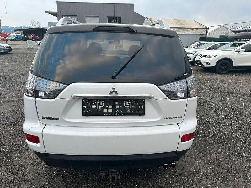 Gebraucht Mitsubishi Outlander 156 PS (114 kW) 2009 Weiß SUV
