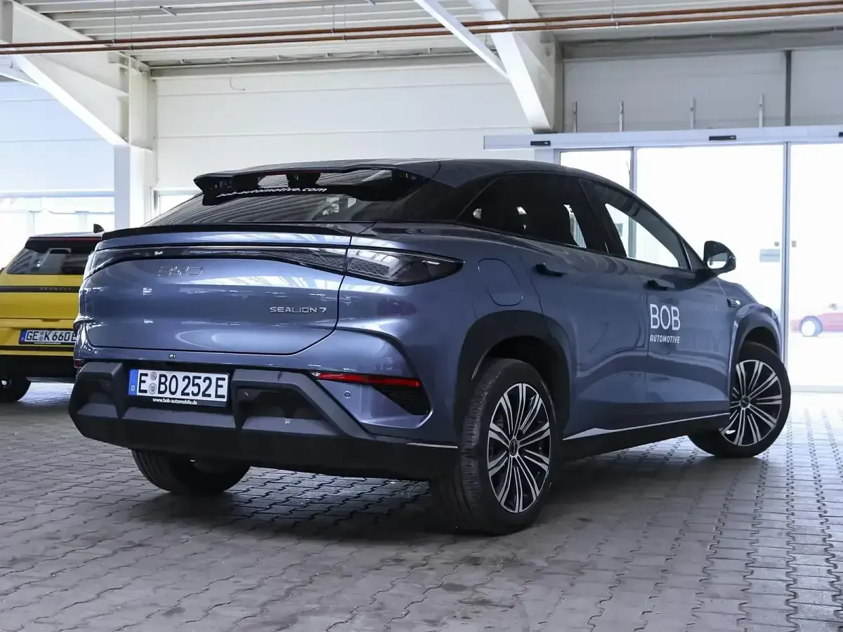 Gebraucht BYD Sealion 7 Comfort 230 kW (313 PS) 2026 Atlantis grey SUV