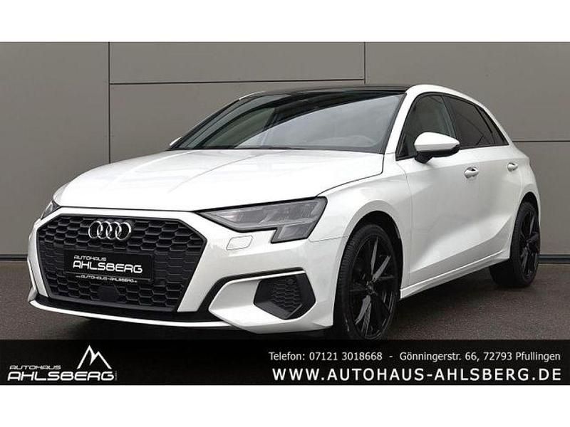 Gletscherweiß (metallic) Gebraucht 2021 Audi A3 Advanced Kombi | 28.600 € (Teuer) - Bild 1/4