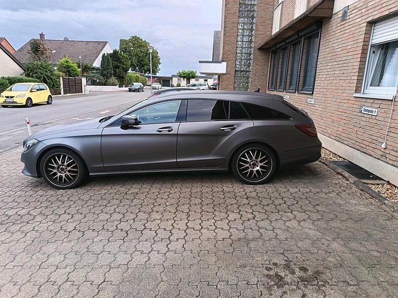 Andere farben Gebraucht 2014 Mercedes CLS220 Shooting Brake Kombi | 18.500 € - Bild 1/4