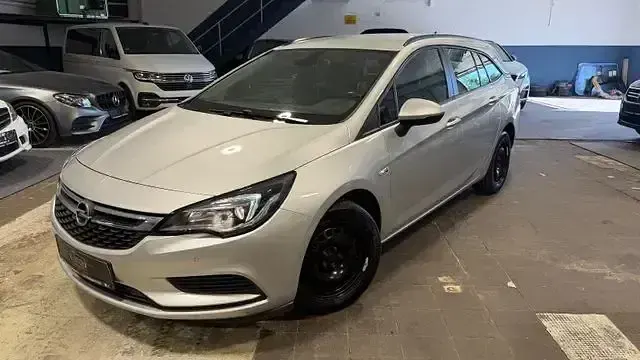 Gebraucht Opel Astra Edition 105 PS (77 kW) 2019 Silber Kombi