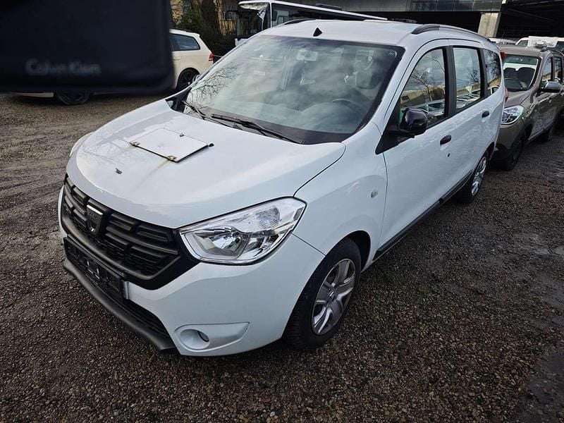 Gletscherweiss Gebraucht 2021 Dacia Lodgy Comfort Van / Kleinbus | 11.200 € (Guter Preis) - Bild 1/4