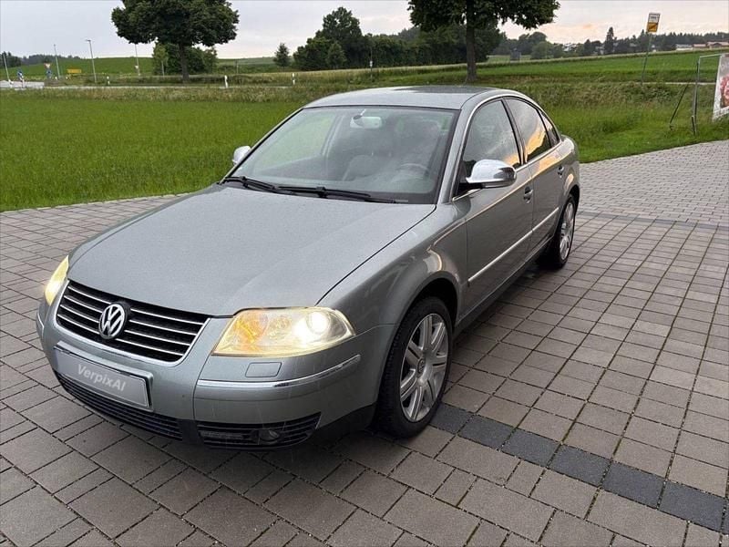 Gebraucht VW Passat Highline 193 PS (141 kW) 2004 Grau Limousine