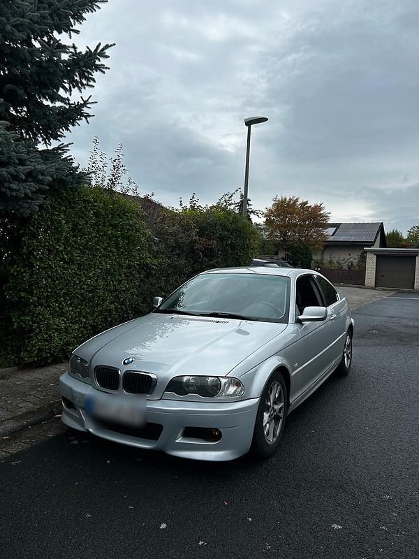 Silber Gebraucht 1999 BMW 323 Basis Coupé | 4.250 € (Fairer Preis) - Bild 1/4