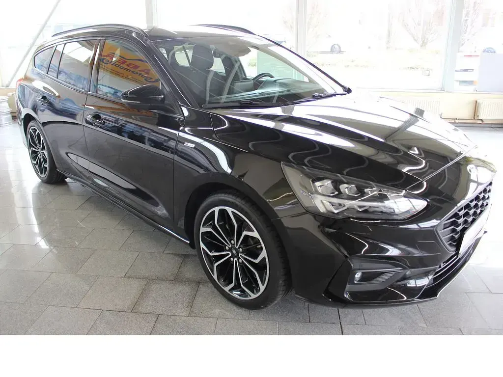 Gebraucht Ford Focus ST-Line 125 PS (91 kW) 2020 Schwarz Kombi