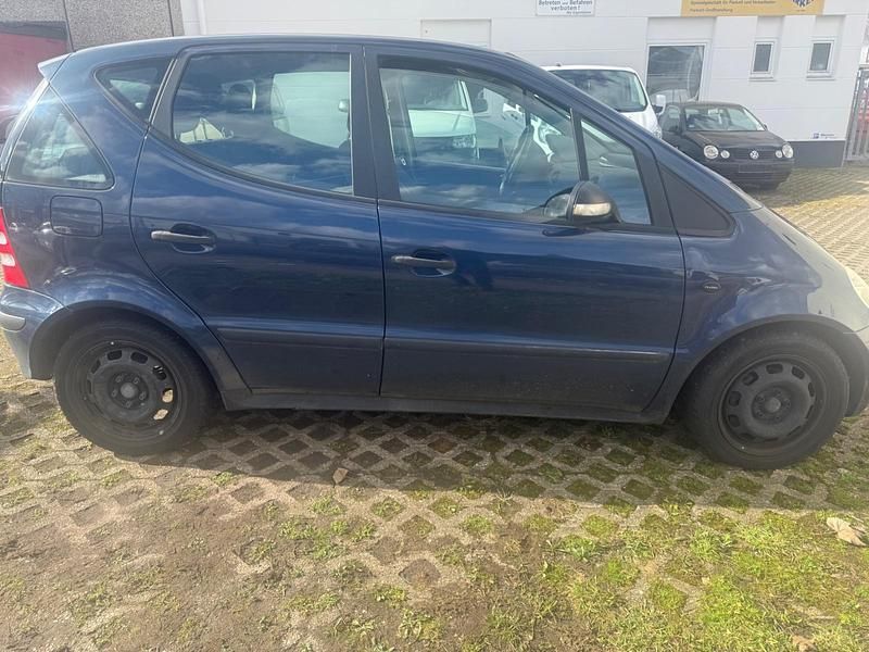 Gebraucht Mercedes A140 82 PS (60 kW) 2003 Blau Kleinwagen