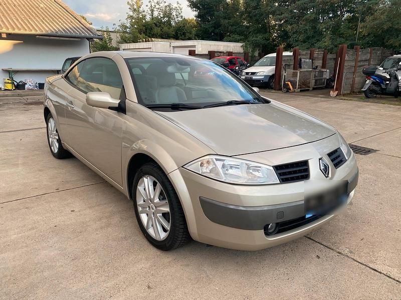 Gold Gebraucht 2005 Renault Mégane Cabriolet Cabrio | 4.750 € (Teuer) - Bild 1/4
