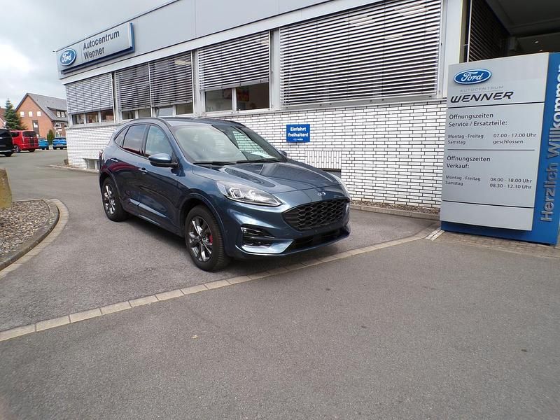 Blau metallic Gebraucht 2022 Ford Kuga ST-Line X SUV | 27.300 € (Etwas zu teuer) - Bild 1/4