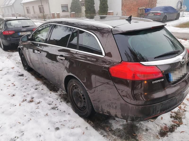Gebraucht Opel Insignia 195 PS (143 kW) 2012 Braun Kombi
