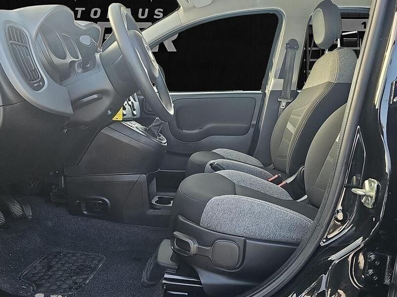 Gebraucht Fiat Panda 71 PS (52 kW) 2023 Schwarz Kleinwagen