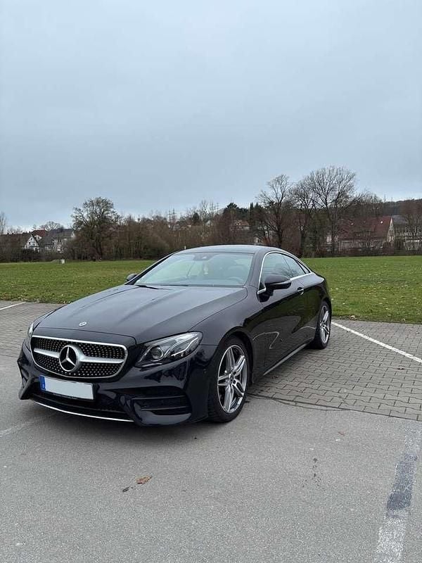 Gebraucht Mercedes E220 Edition 1 194 PS (142 kW) 2017 Coupé