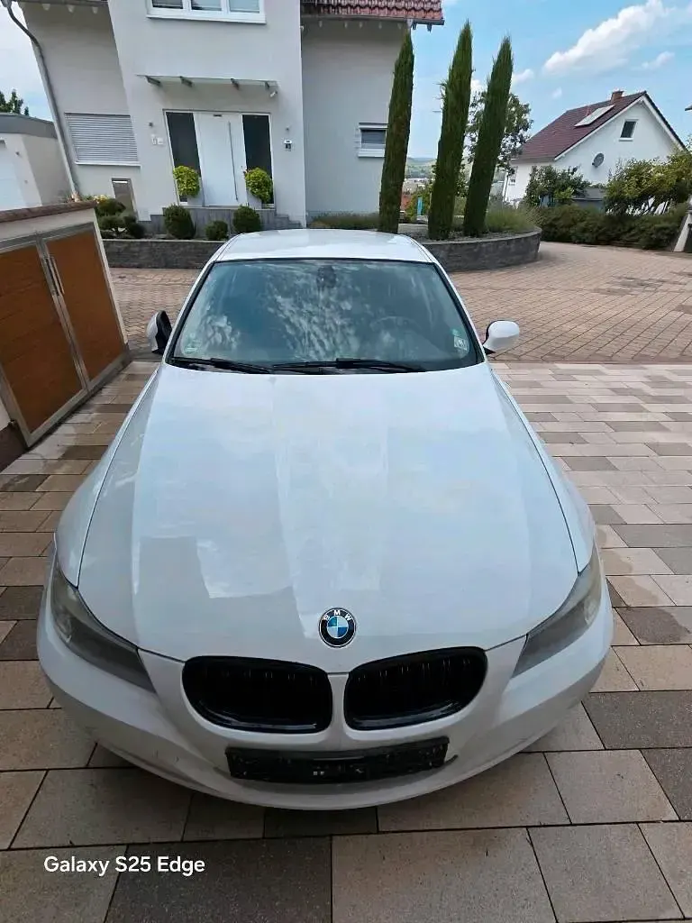 Gebraucht BMW 316 116 PS (85 kW) 2011 Weiß Limousine