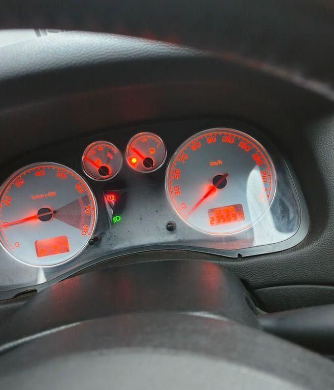 Gebraucht Peugeot 307 CC 136 PS (100 kW) 2003 Schwarz Cabrio