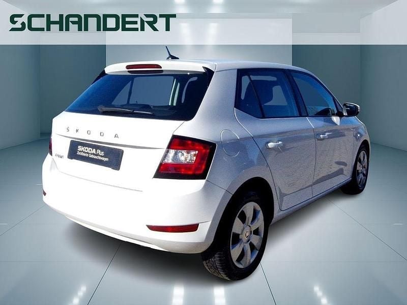 Gebraucht Skoda Fabia 60 PS (44 kW) 2021 Candyweiss Limousine