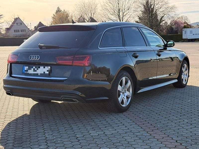 Gebraucht Audi A6 Ambiente 190 PS (139 kW) 2017 Schwarz Kombi