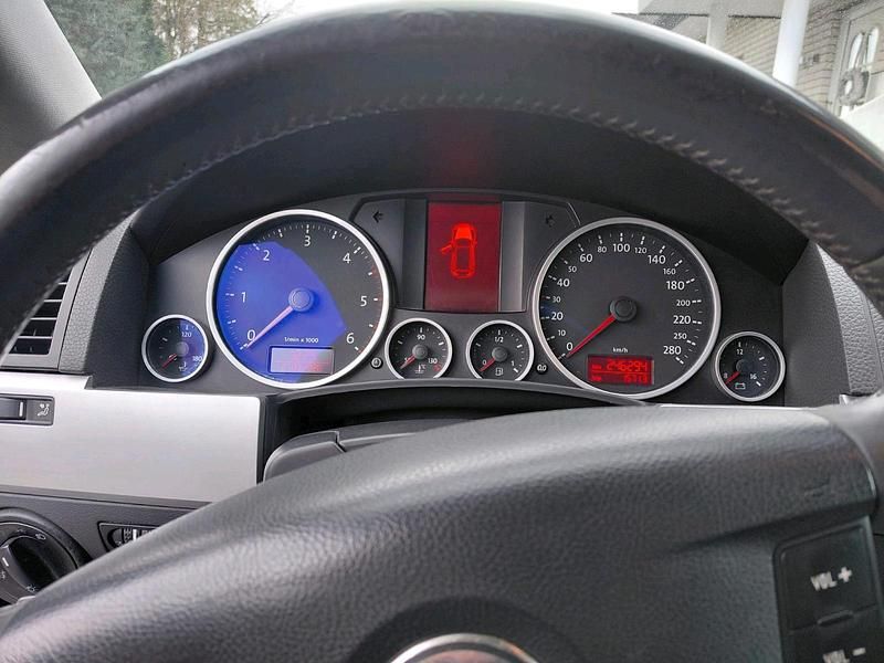 Gebraucht VW Touareg 174 PS (127 kW) 2007 Schwarz SUV