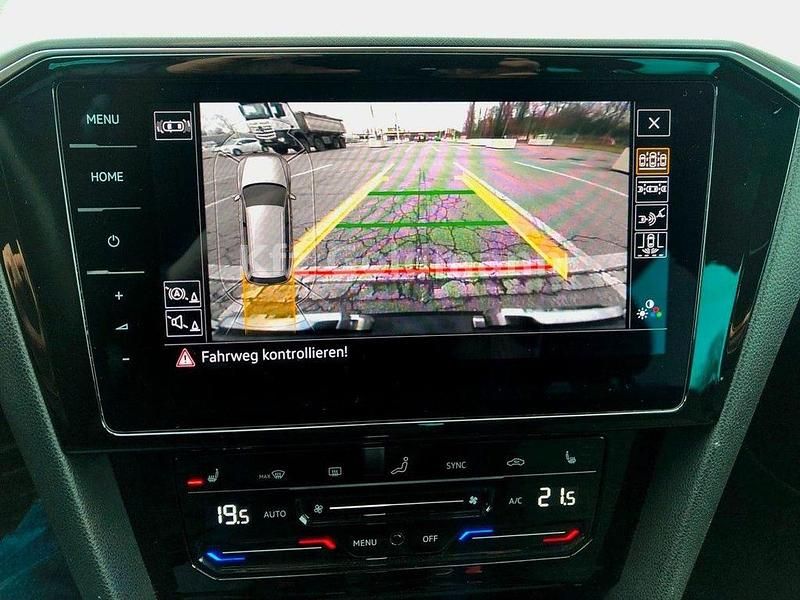 Gebraucht VW Passat 150 PS (110 kW) 2020 Schwarz Limousine