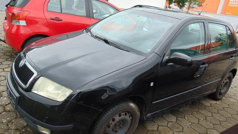 Schwarz Gebraucht 2003 Skoda Fabia Limousine | 545 € (Superpreis) - Bild 1/4