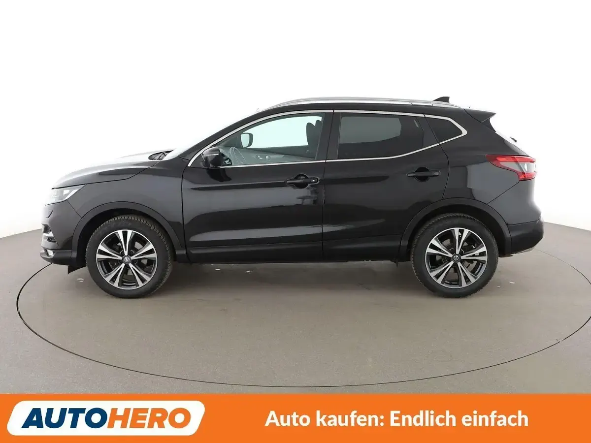 Gebraucht Nissan Qashqai N-Connecta 159 PS (116 kW) 2019 Schwarz SUV