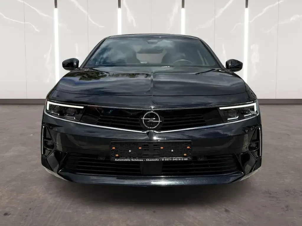 Gebraucht Opel Astra Ultimate 150 PS (110 kW) 2022 Schwarz Kleinwagen