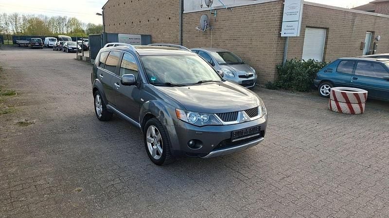 Gebraucht Mitsubishi Outlander 140 PS (102 kW) 2007 Grau SUV