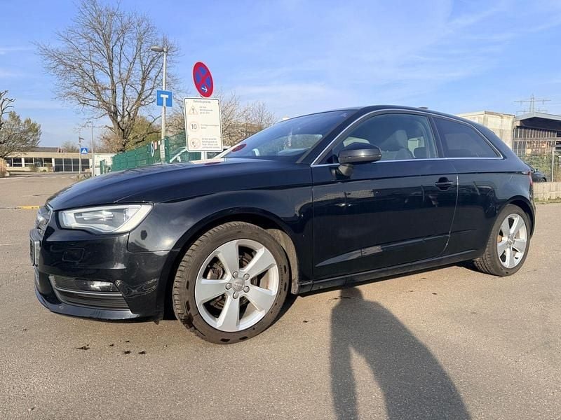 Gebraucht Audi A3 Ambition 140 PS (102 kW) 2014 Schwarz Limousine