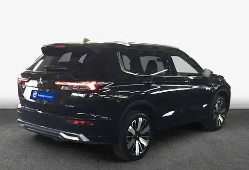Gebraucht Mitsubishi Outlander P-HEV Top 306 PS (225 kW) 2025 Schwarz SUV