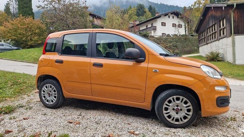 Orange Gebraucht 2019 Fiat Panda Easy Kleinwagen | 8.500 € (Fairer Preis) - Bild 1/4