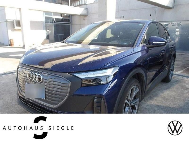 Navarrablau (metallic) Gebraucht 2022 Audi e-tron Sportback Advanced Plus SUV | 28.740 € (Etwas zu teuer) - Bild 1/4