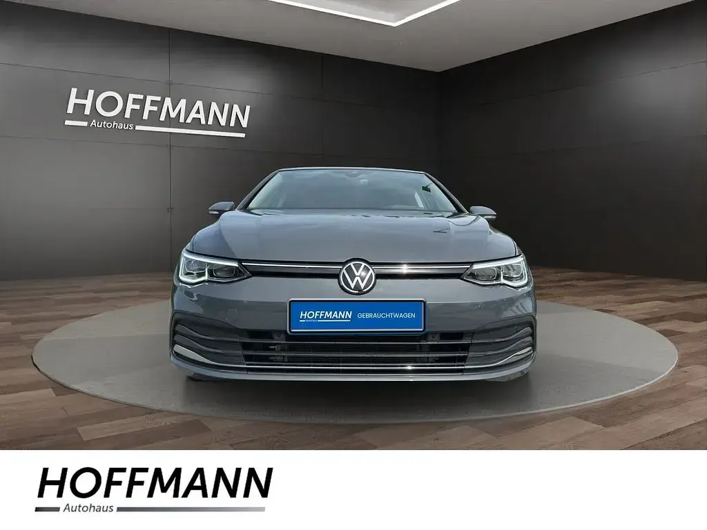 Gebraucht VW Golf VIII Active 150 PS (110 kW) 2022 Grau Limousine