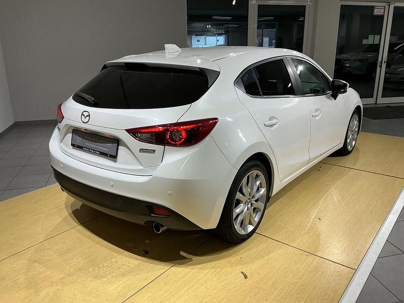 Gebraucht Mazda 3 Urban Limited 120 PS (88 kW) 2015 Weiß Limousine