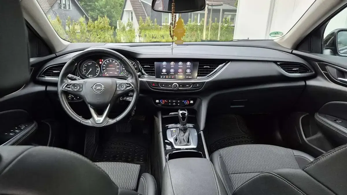 Gebraucht Opel Insignia Business 174 PS (127 kW) 2021 Limousine