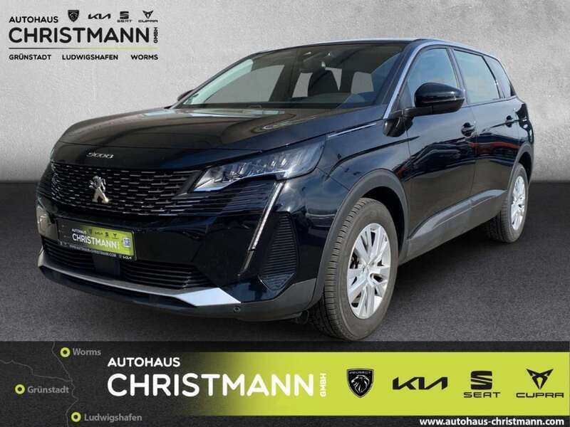 Lackierung schwarz perla nera/ Gebraucht 2022 Peugeot 5008 Active Van / Kleinbus | 29.990 € (Fairer Preis) - Bild 1/4