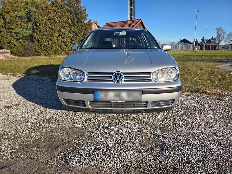Gebraucht VW Golf IV 110 PS (80 kW) 2002 Silber Kleinwagen