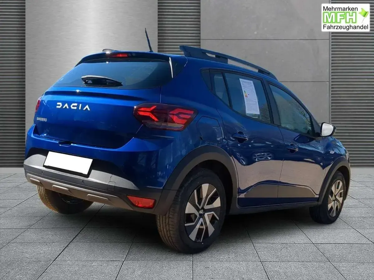 Ny Dacia Sandero Expression 101 HK (74 kW) 2026 Blå SUV