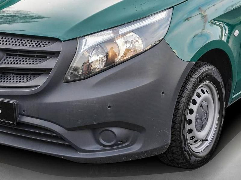 Gebraucht Mercedes Vito 88 PS (64 kW) 2018 Orchidgrün Van